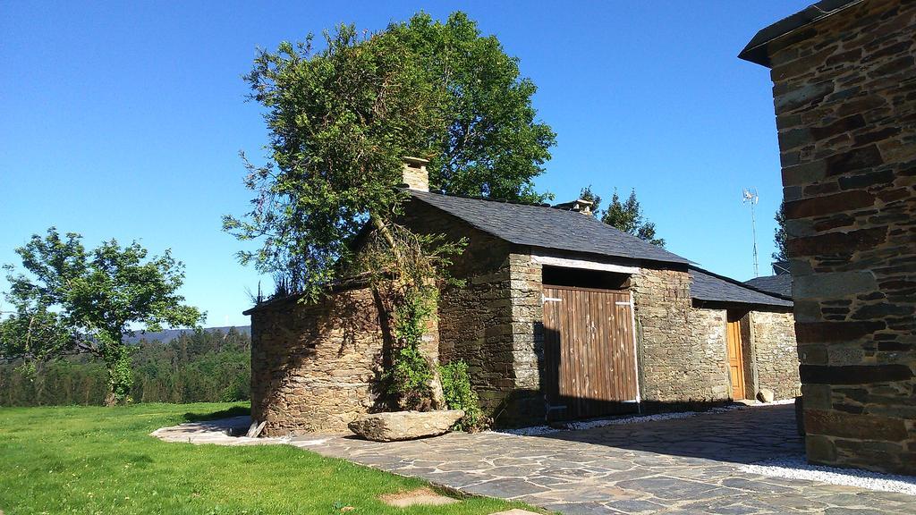 Casa Do Grilo Pensionat Monfero Eksteriør billede