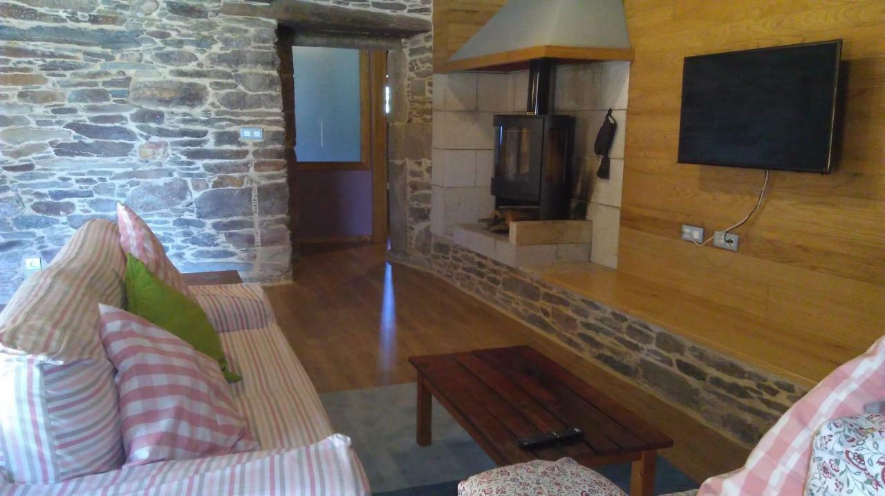 Casa Do Grilo Pensionat Monfero Eksteriør billede