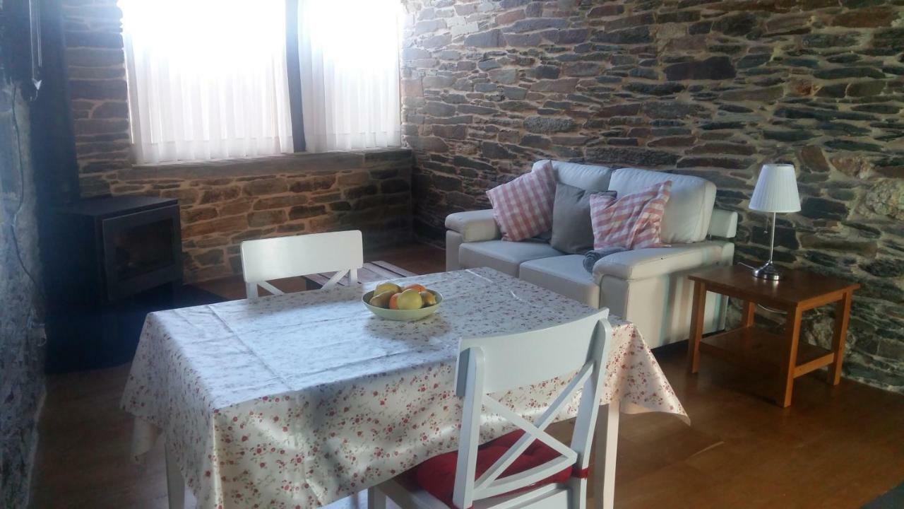 Casa Do Grilo Pensionat Monfero Eksteriør billede